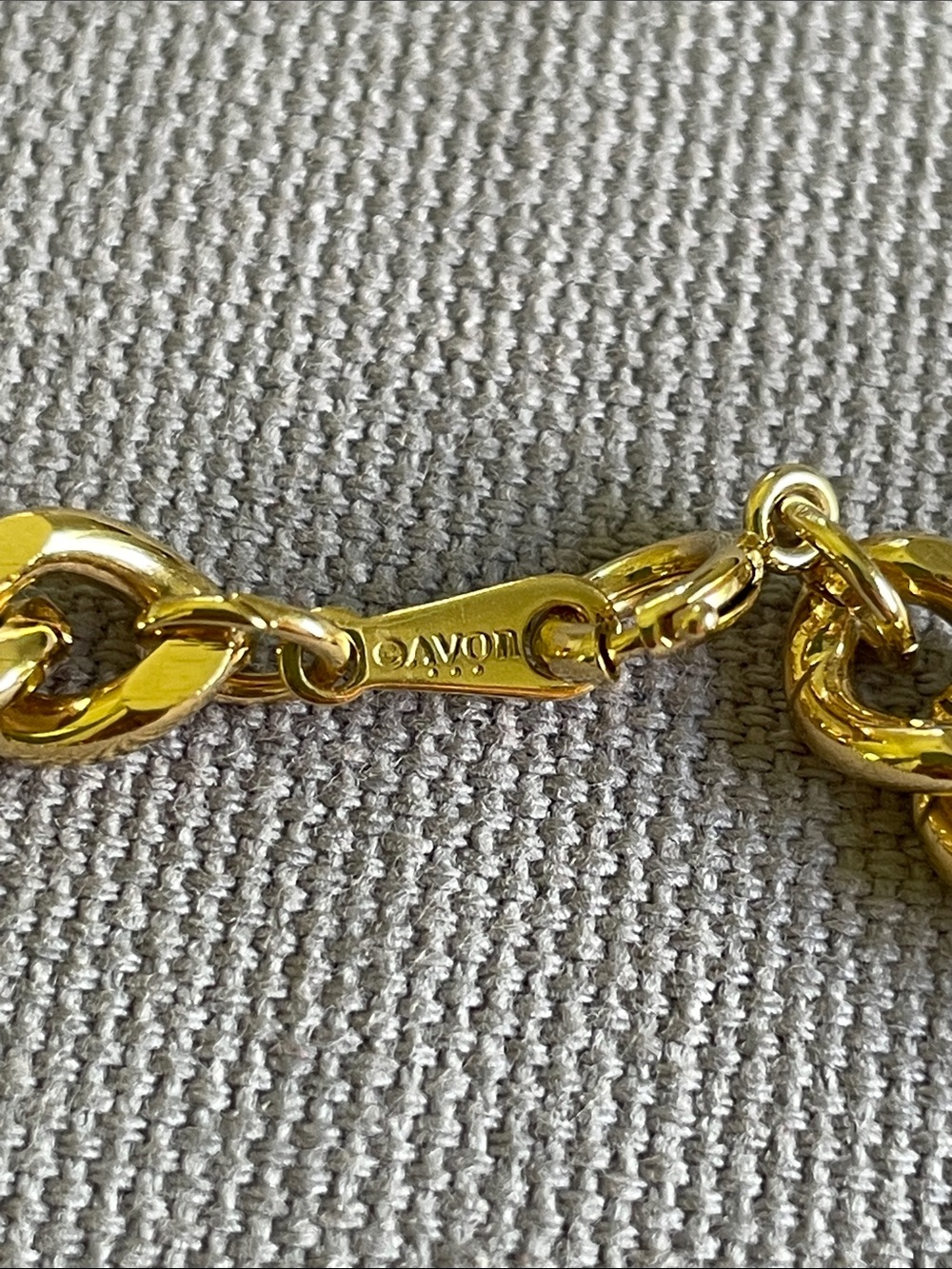 Avon Vintage Royal Cabochon Necklace - Picture 4 of 4